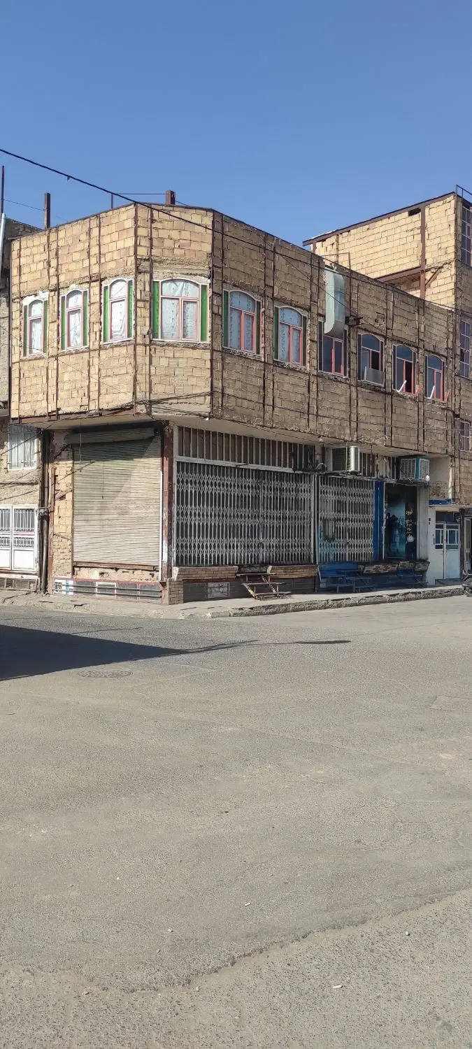 70 متر تجاری با ۳ مغازه مستقل میدان نبوت
