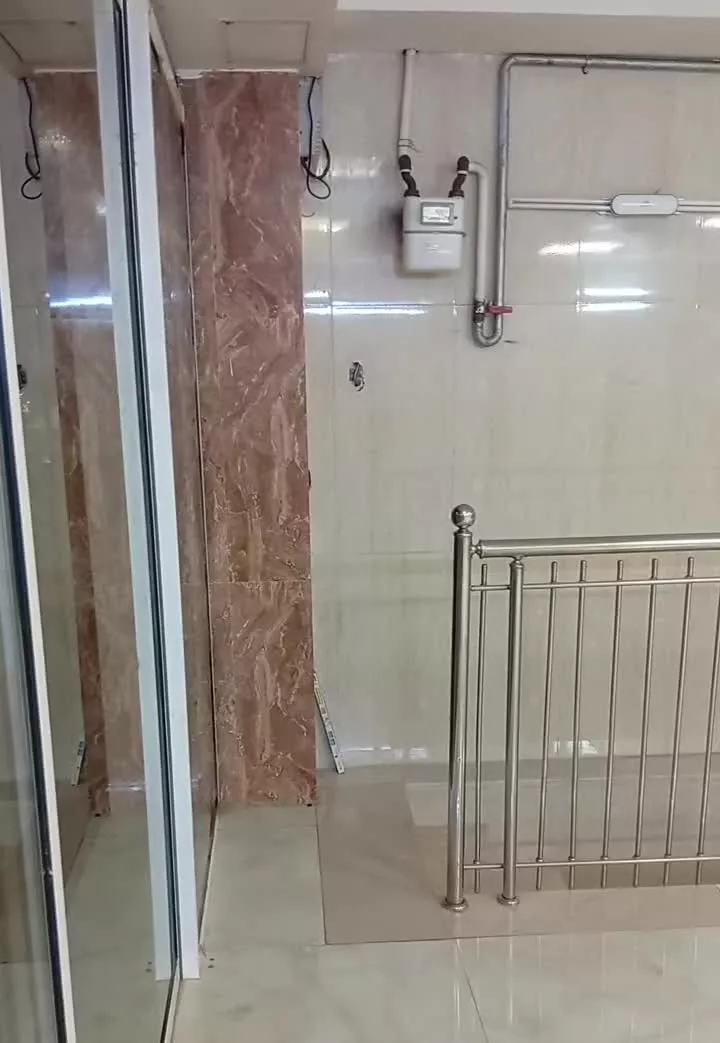 مغازه دوطبقه هر کدام ۶۰ متر