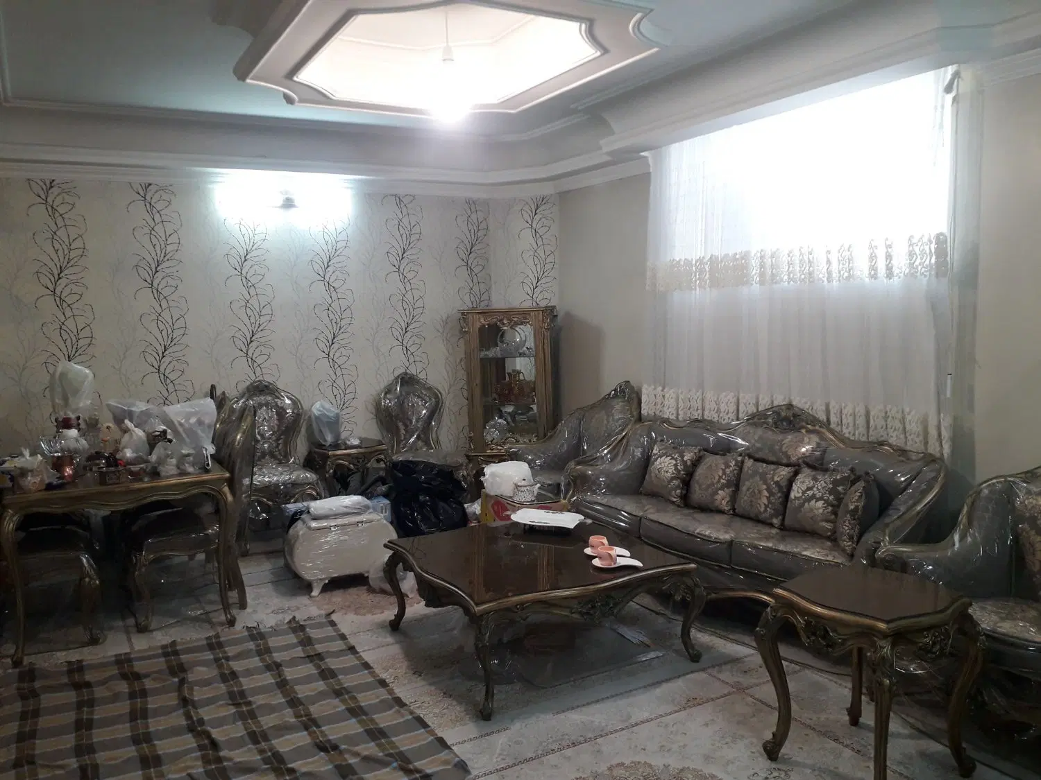 یگ واحد اپارتمان 80متری تک خواب