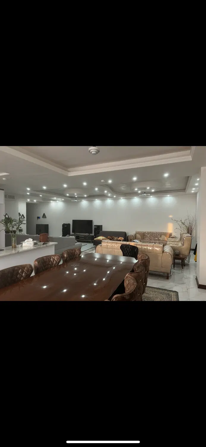 ۱۱۸مترطبقه۲بدون پرتی۲سال ساخت پارکینگدار