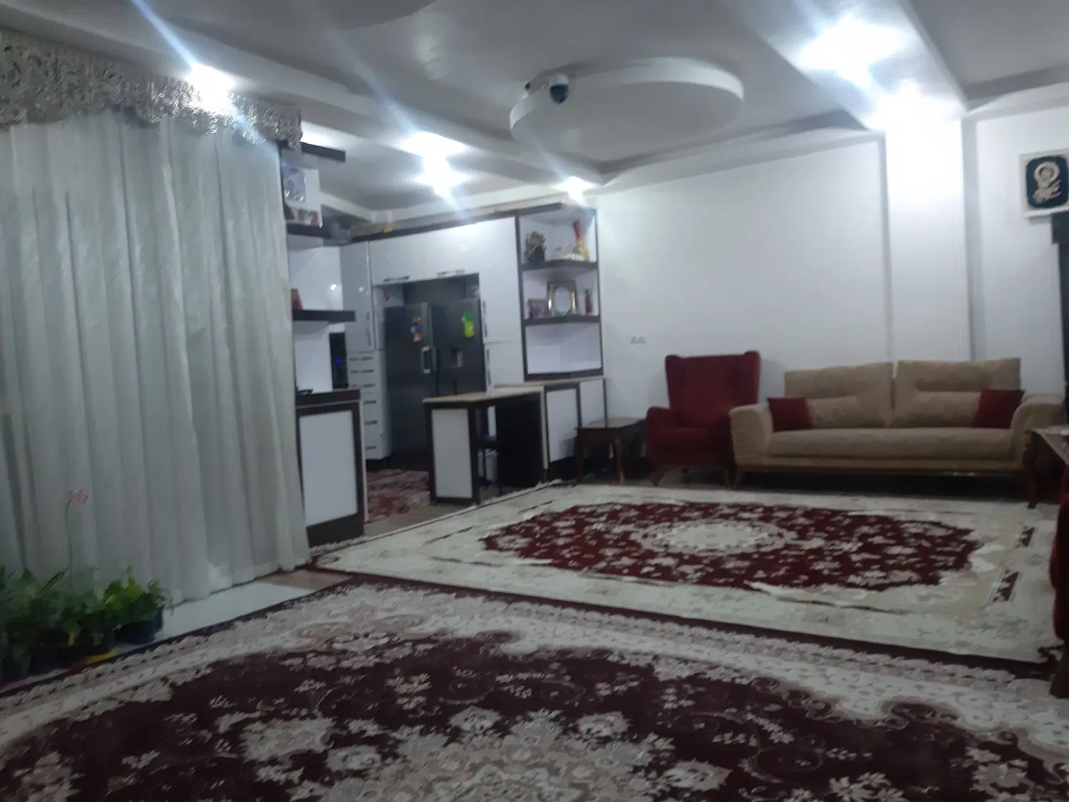 فروش آپارتمان ۹۸ متری تک واحدی