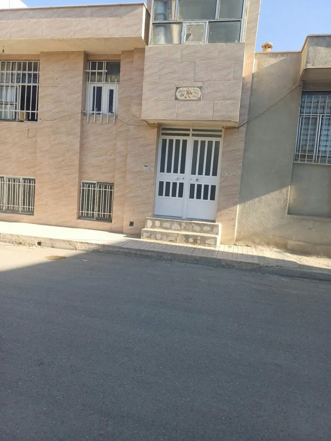 خانه زیرزمین 90 متری