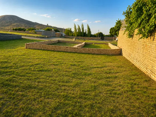 زمین کهک