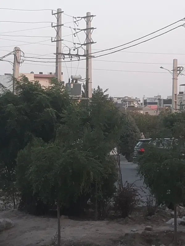 وایین،باغ و باغچه ، چهاردیواری ، داخل بافت
