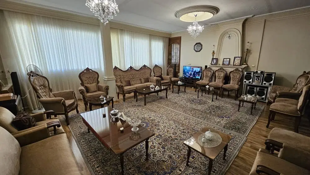 ویلایی دربست، دو طبقه بنا در ۲۵۰ متر زمین، لادن