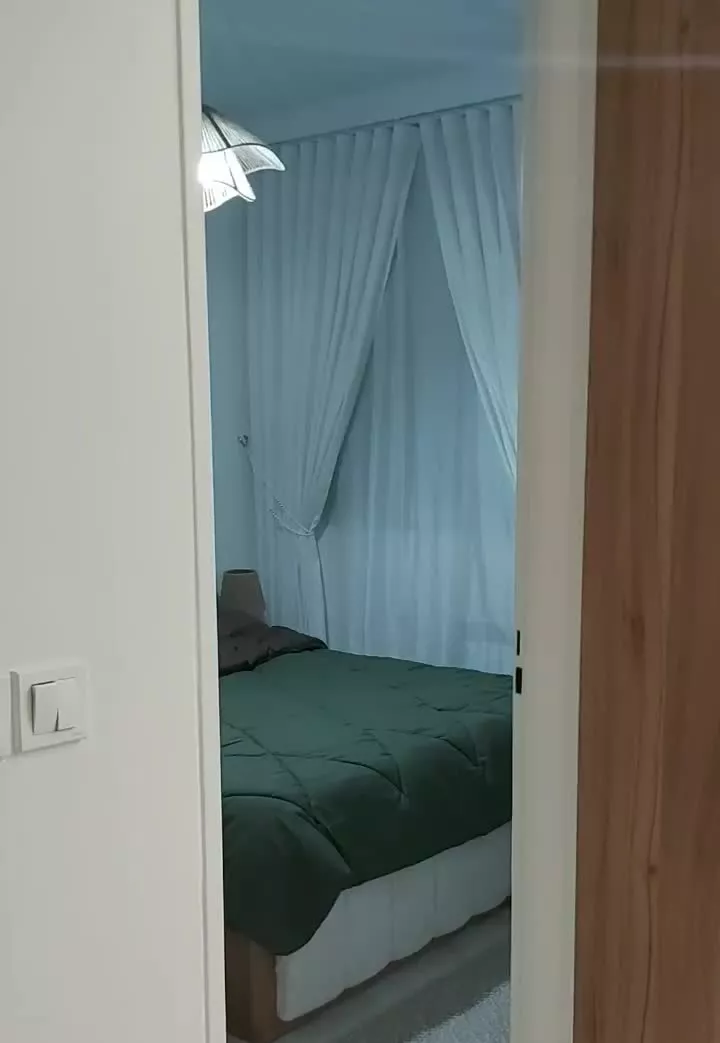 ۵۳ متر شیک و تمیز ۵ سال ساخت