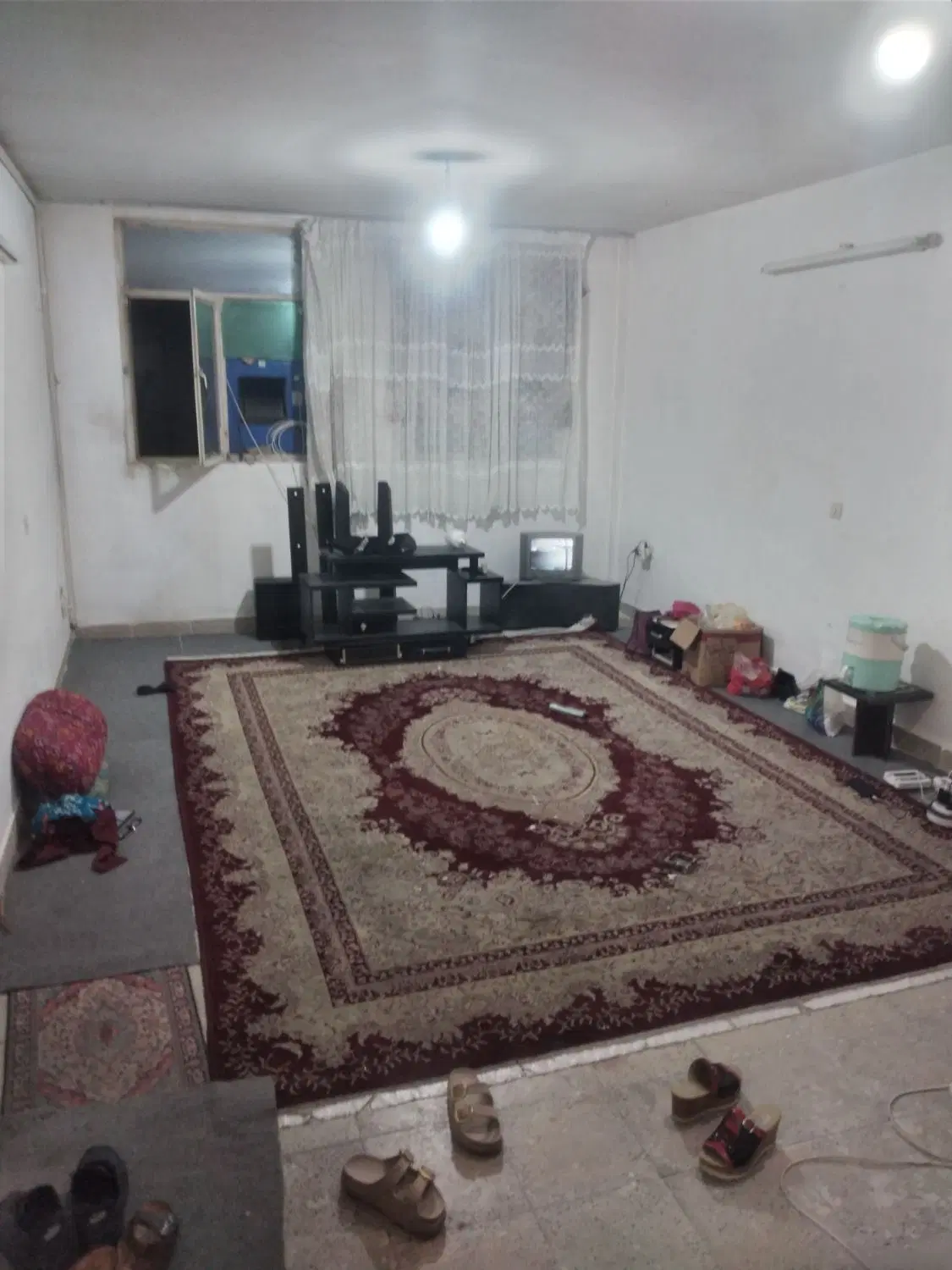 رهن و اجاره آپارتمان 75متری طبقه دوم روی همکف