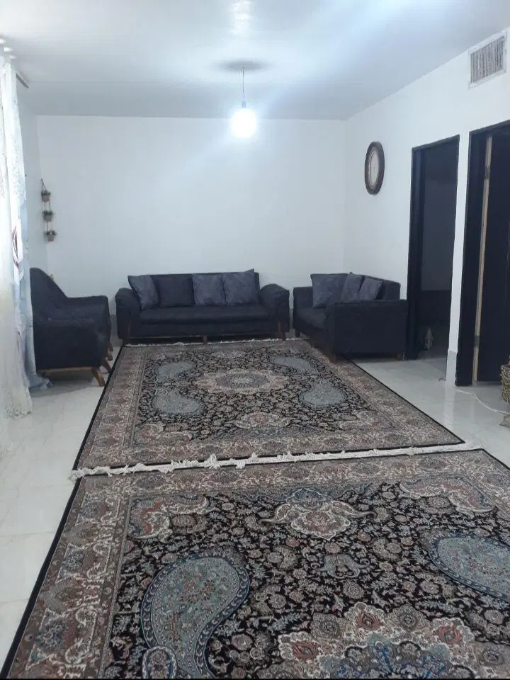 طبقه ی همکف اجاره میدیم ،تمیز، سرامیکاری،کابینت