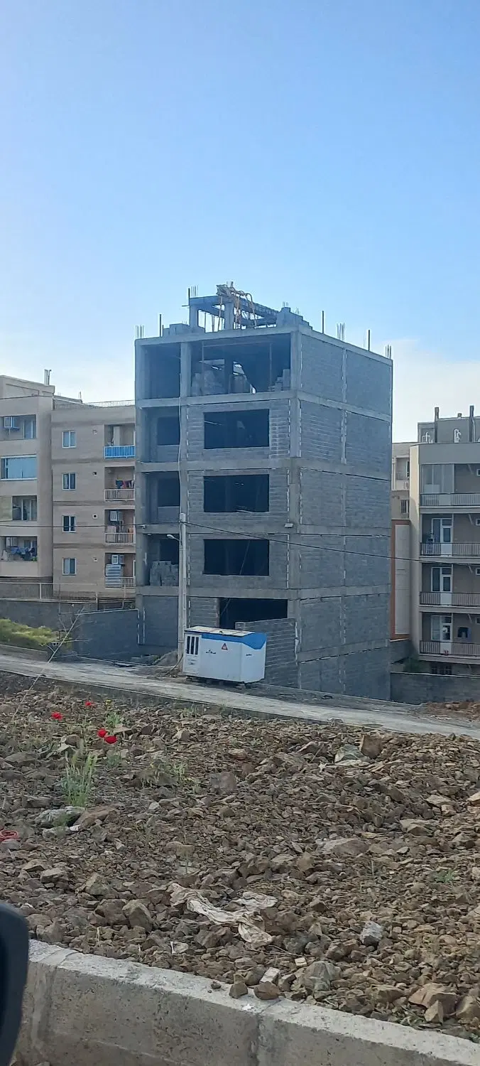 فروش ساختمان ۴ط پیلوت