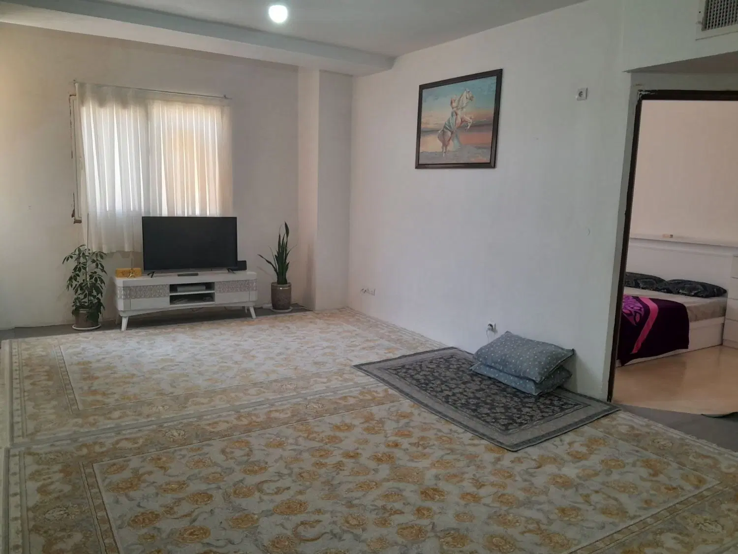 بلوک‌های اول شیرودی  پارکینگ‌دار