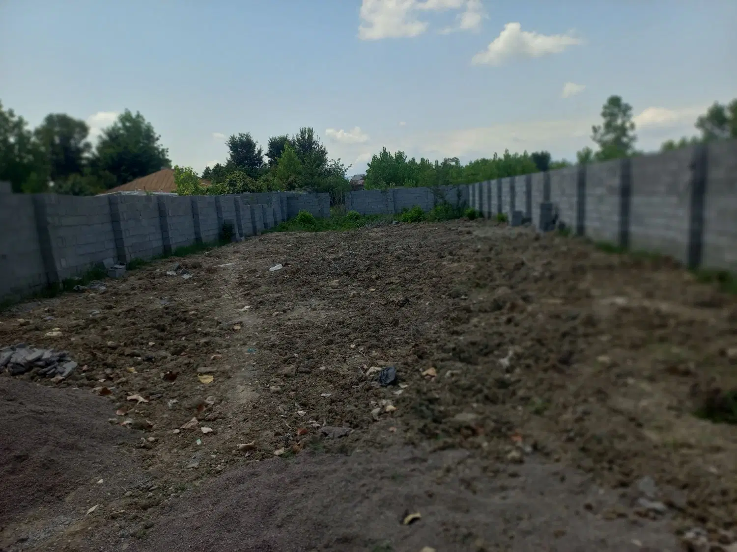 یک قطعه زمین مسکونی با متراژ ۴۵۶ مترمربع