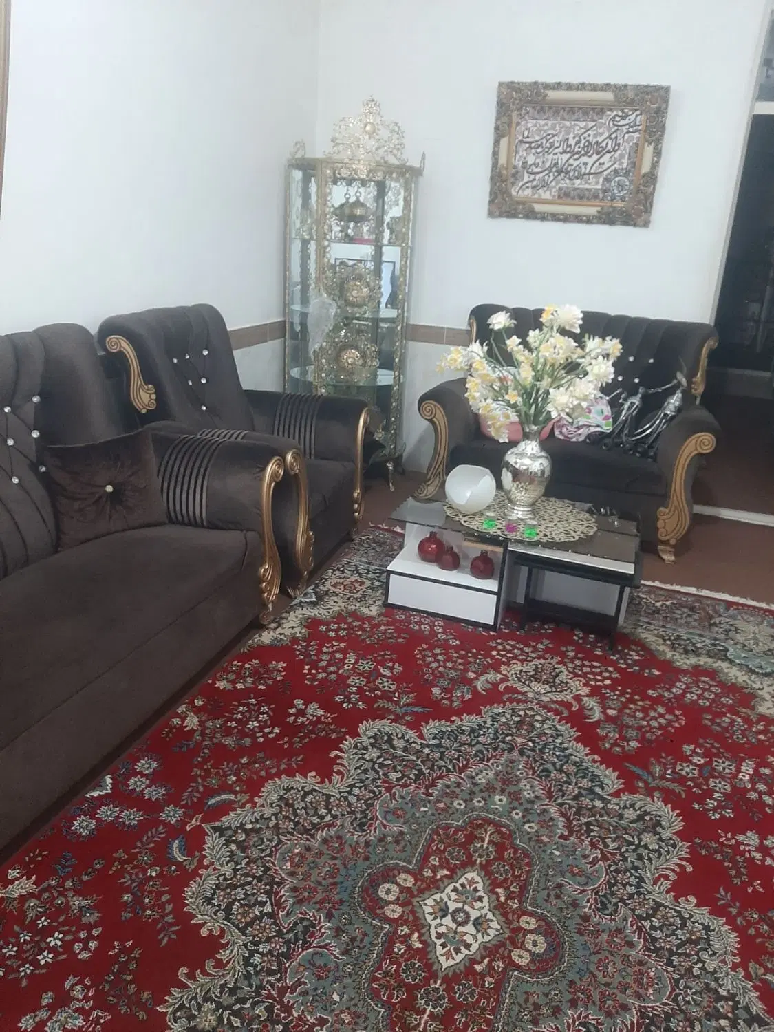 یک واحد آپارتمان 60متری واقع در16متری اول