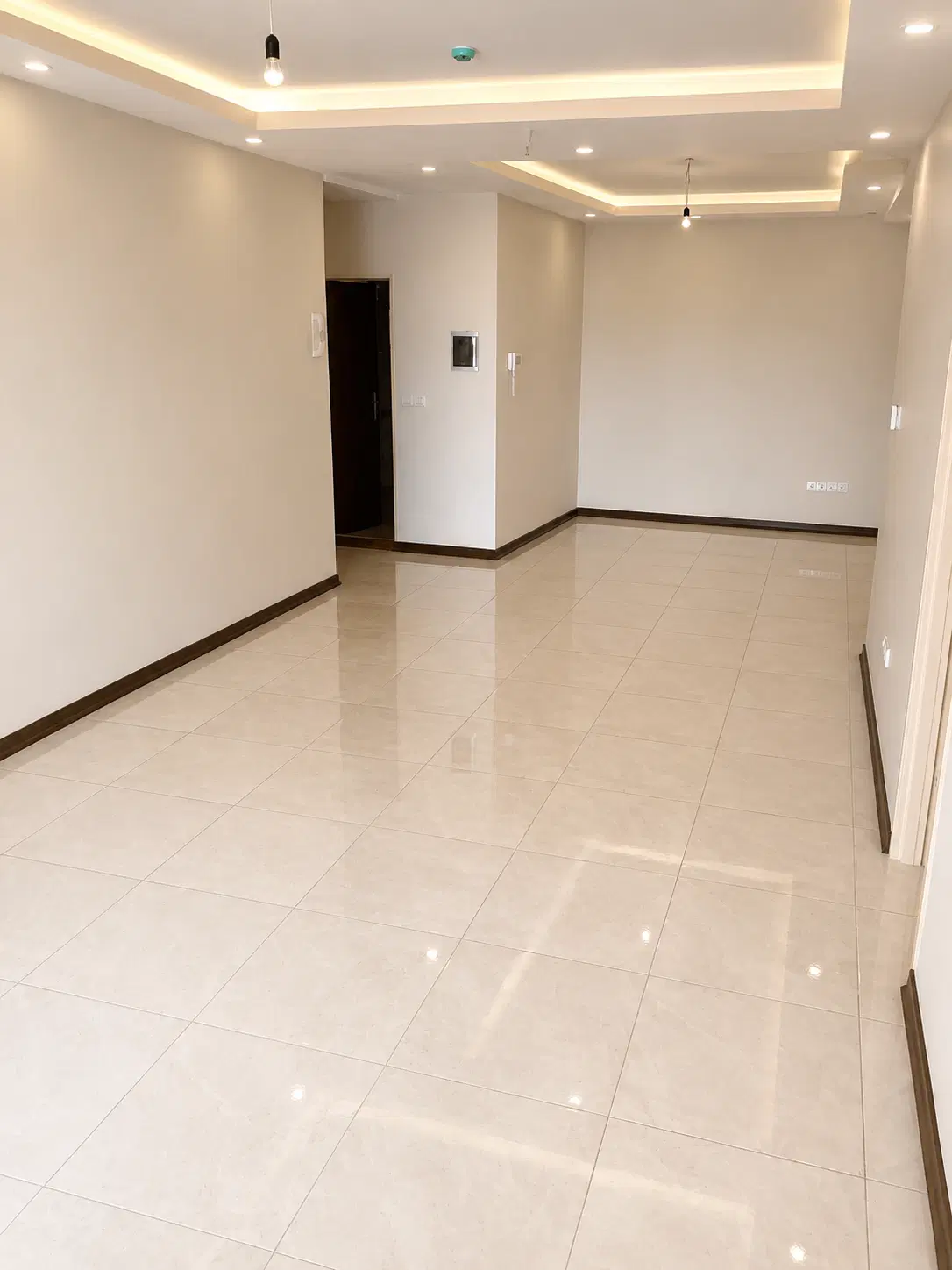 واحد 105 متری نوساز