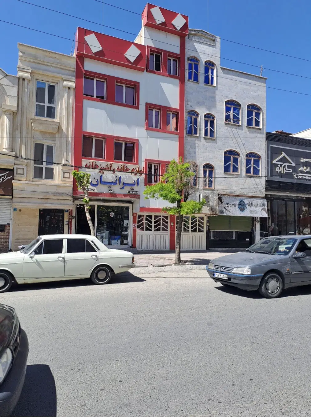 فروش مغازه وملک تجاری