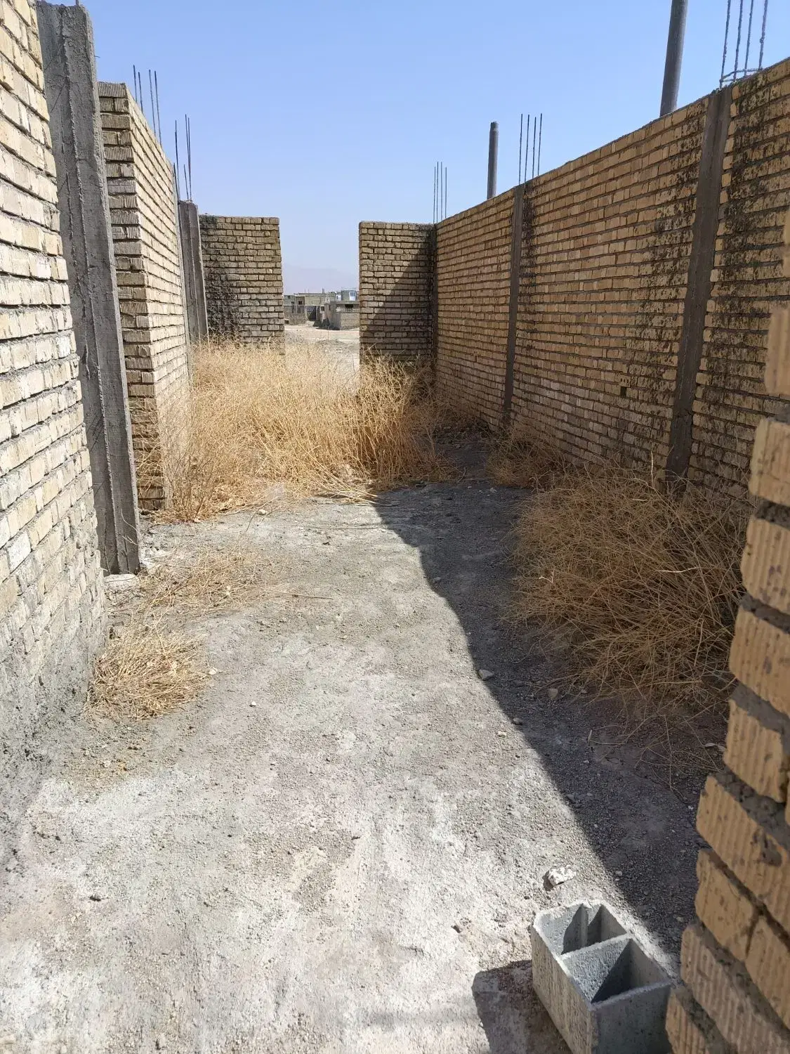 اسکلت مسکونی جمال اباد