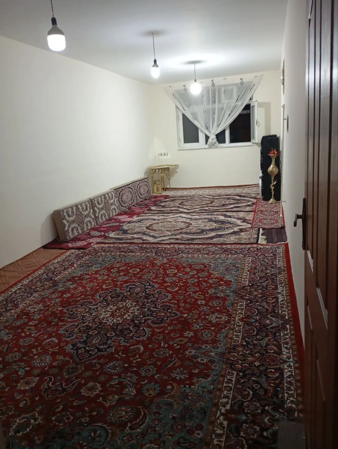 حیاط آپارتمانی رهن واجاره
