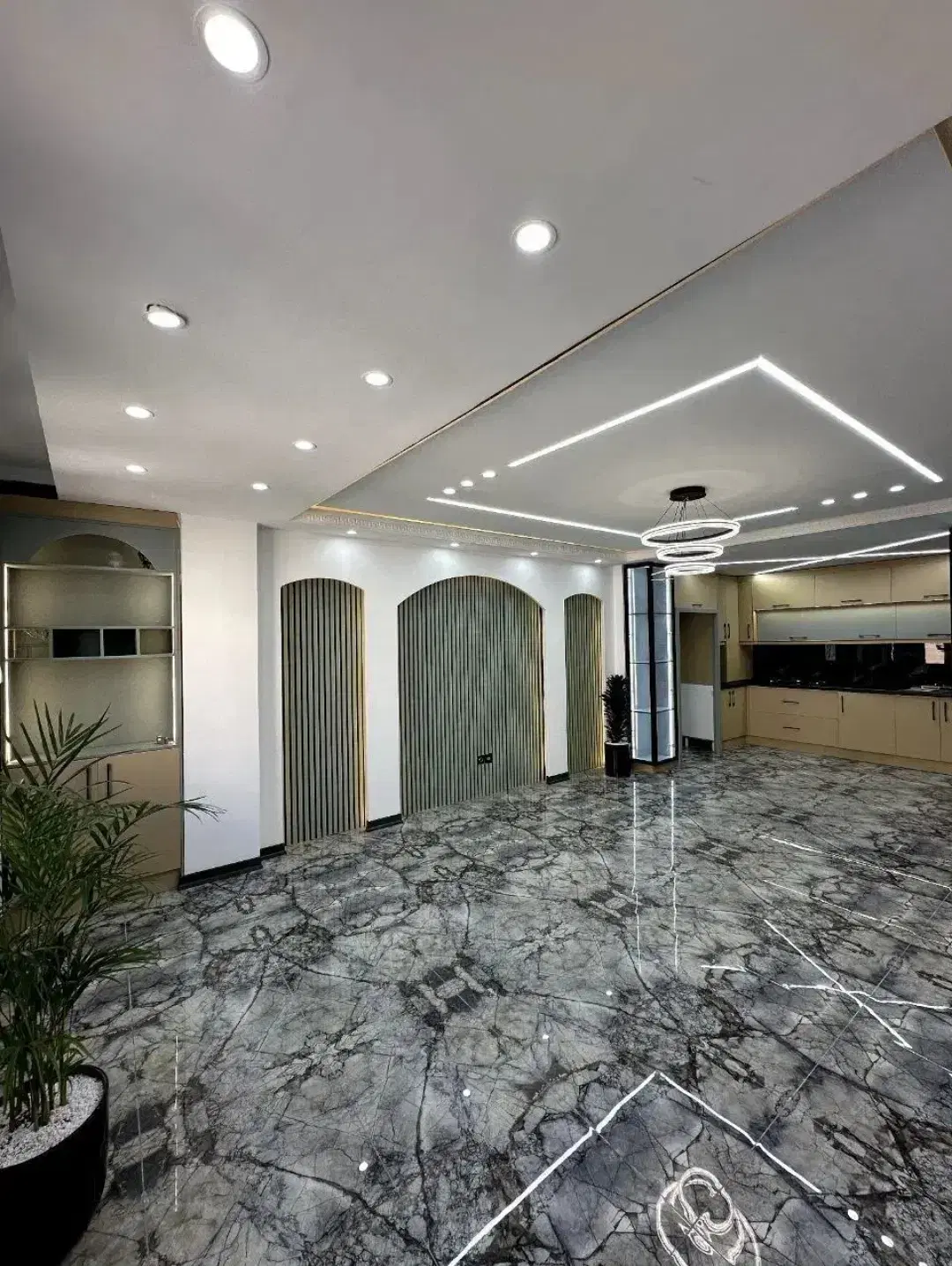 آپارتمان،فروش فوری_فول امکانات_تاپ لوکیشن