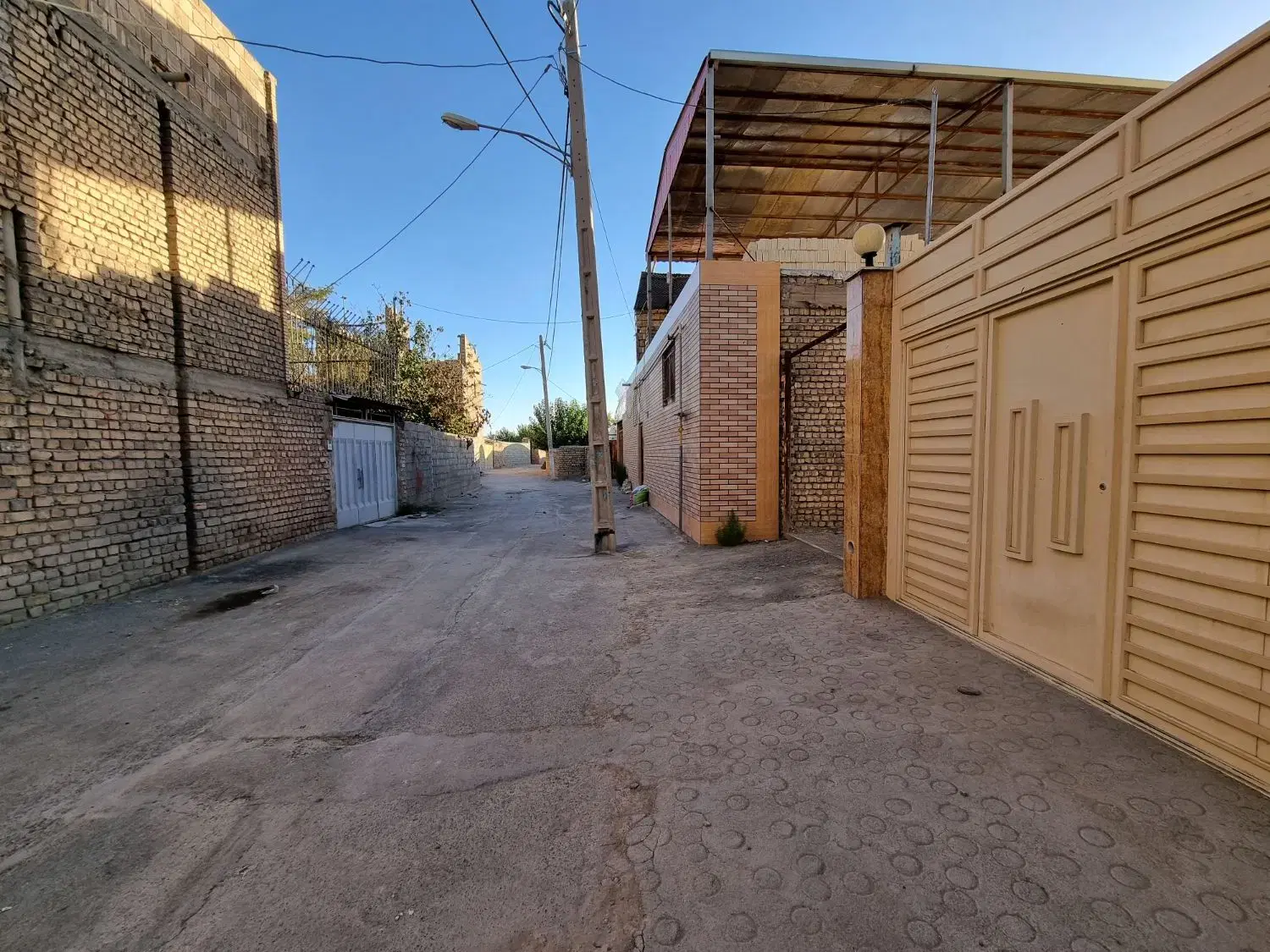 زمین مسکونی ۱۷۷ متری