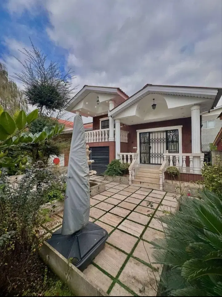 ۲۲۰۰متر باغ ویلا با مجوزات وامتیازات در قلعه سفید