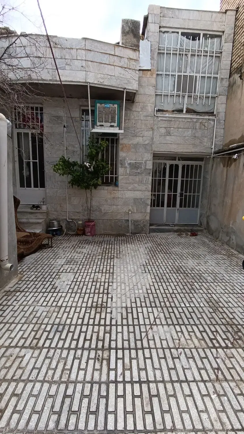 خانه فروشی دو طبقه جاده قدیم