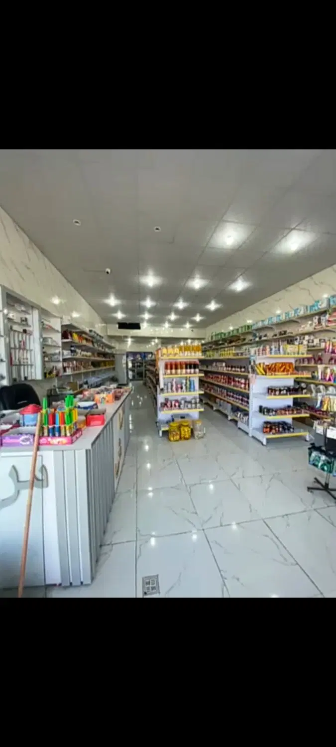مغازه برای اجاره (130 متر )