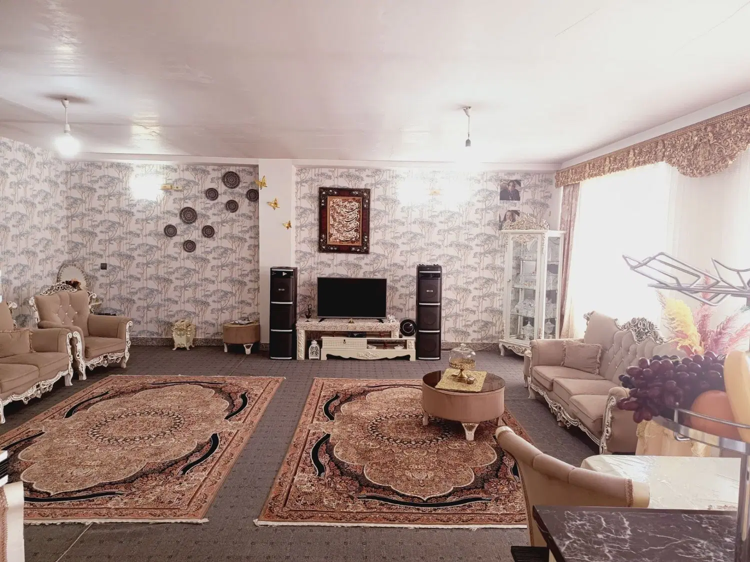 اجاره خانه ۱۴۰ متری سه خابه بر خیابان
