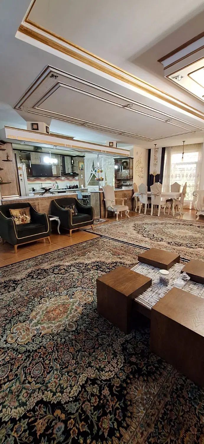 آپارتمان تک واحدی