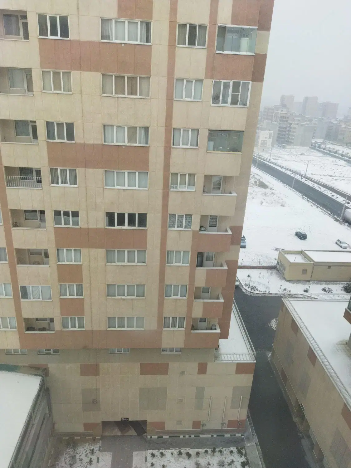 واحد اجاری در نصر برج باران