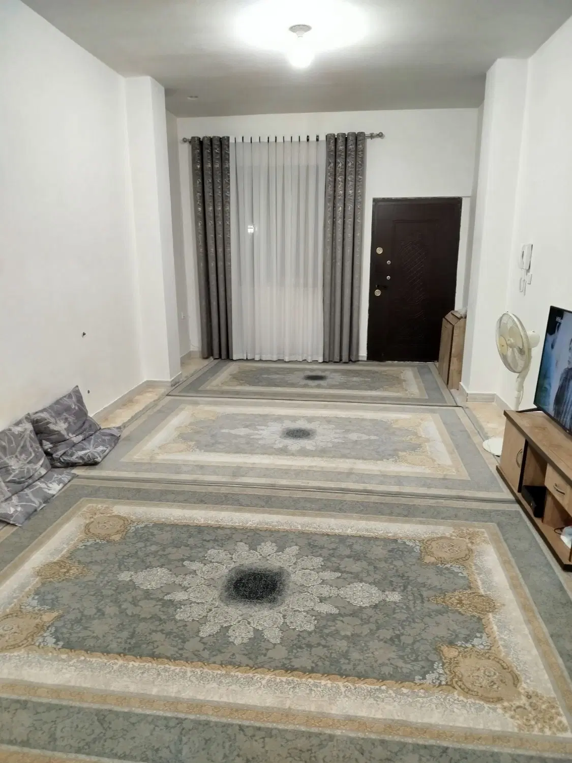 فروش یک واحد مسکونی درمنگر