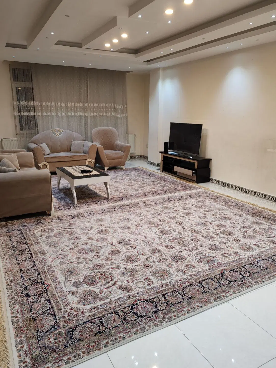اجاره آپارتمان دوخوابه ۳_۱۹ مجتمع ژینر