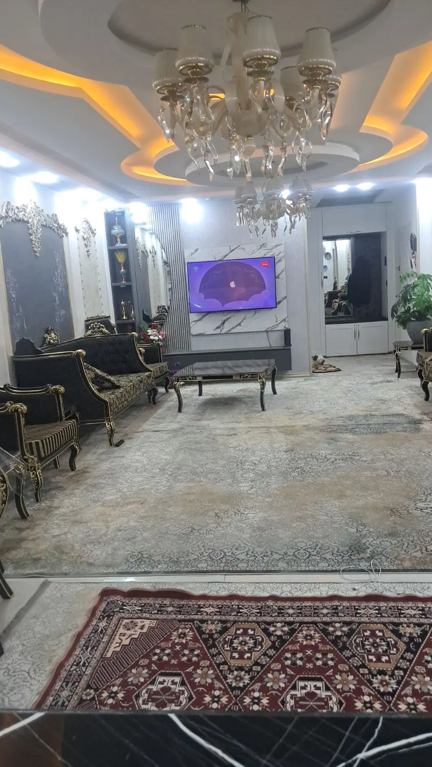 اپارتمان بزرگمهر