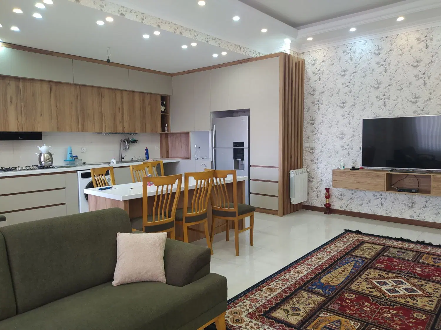 فروش واحد80متری روبه نما شیک زیرقیممت کاسبی