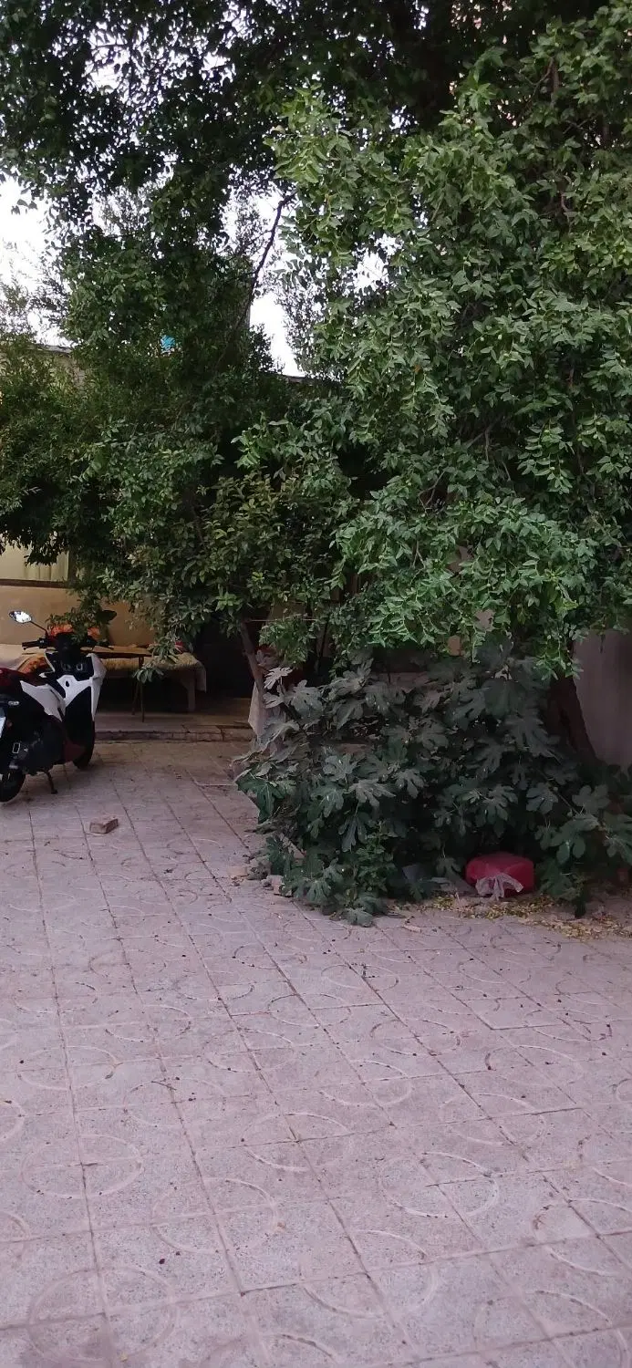 خانه ویلایی ۳۰۰ متری سند دار