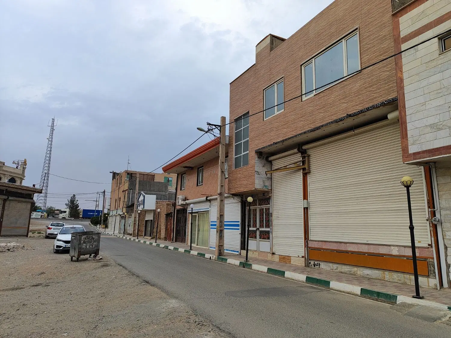 260 متر مربع تجاری وهن آباد رباط کریم