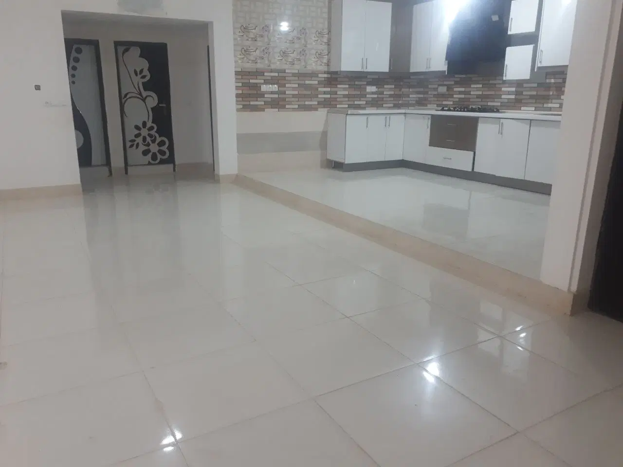 خانه ای شیک در خیابان مطهری