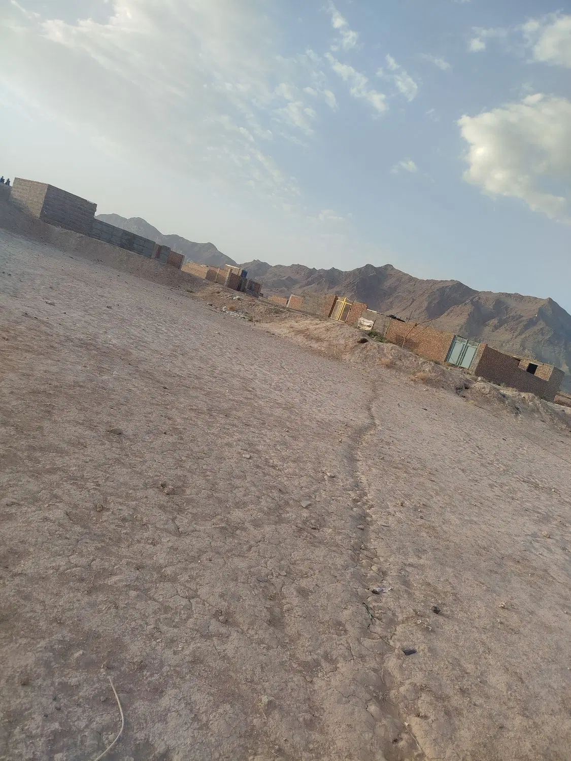 زمین فروشی نصرت آباد