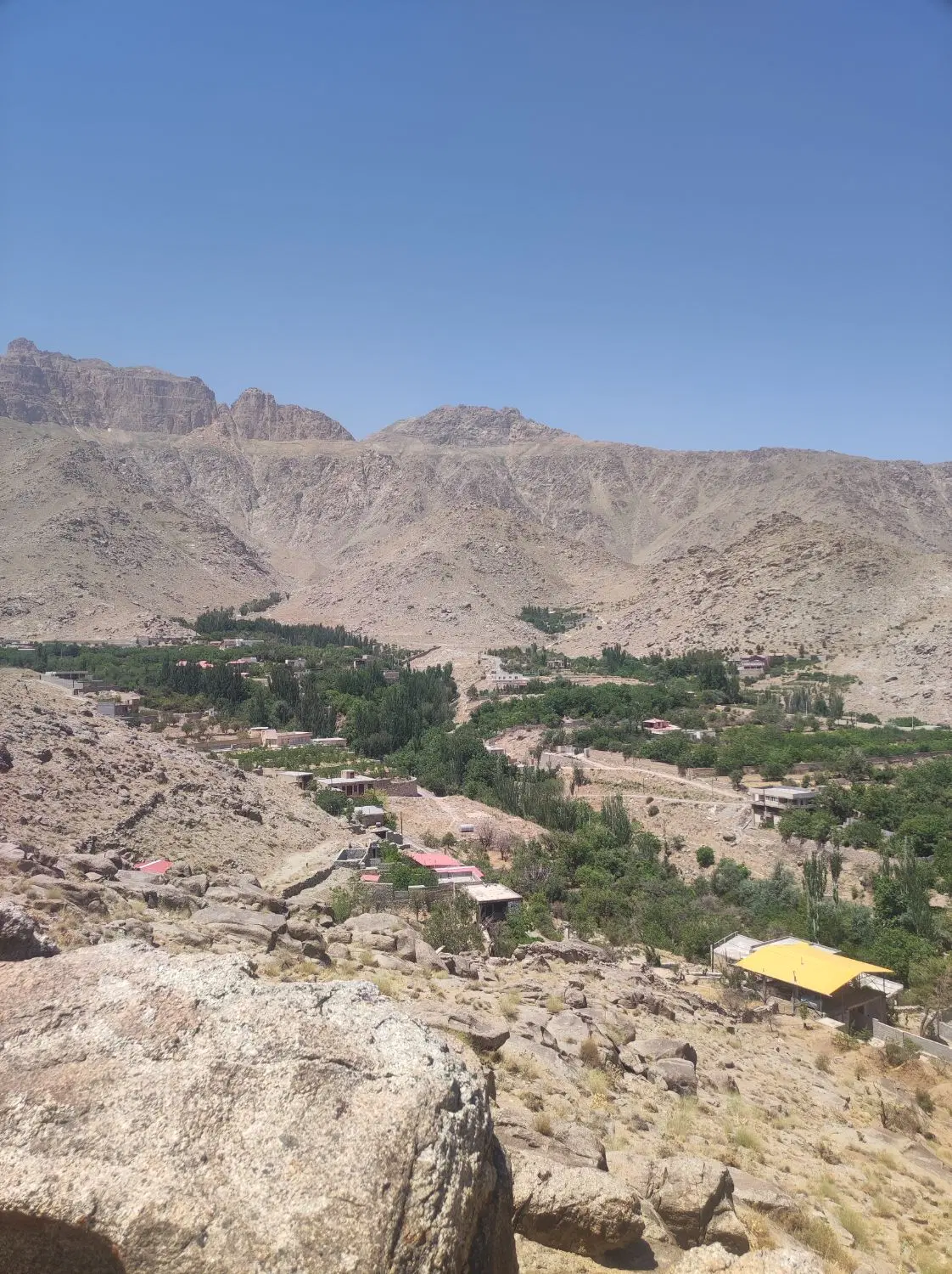 خونه باغ طزرجان