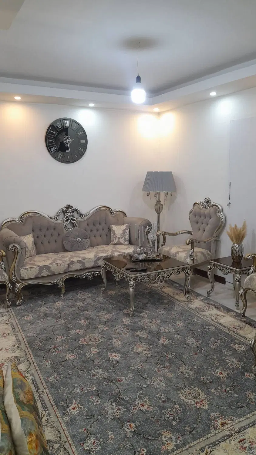 اجاره آپارتمان ۶۰ متری حصارک بالا بر بلوار آزادی