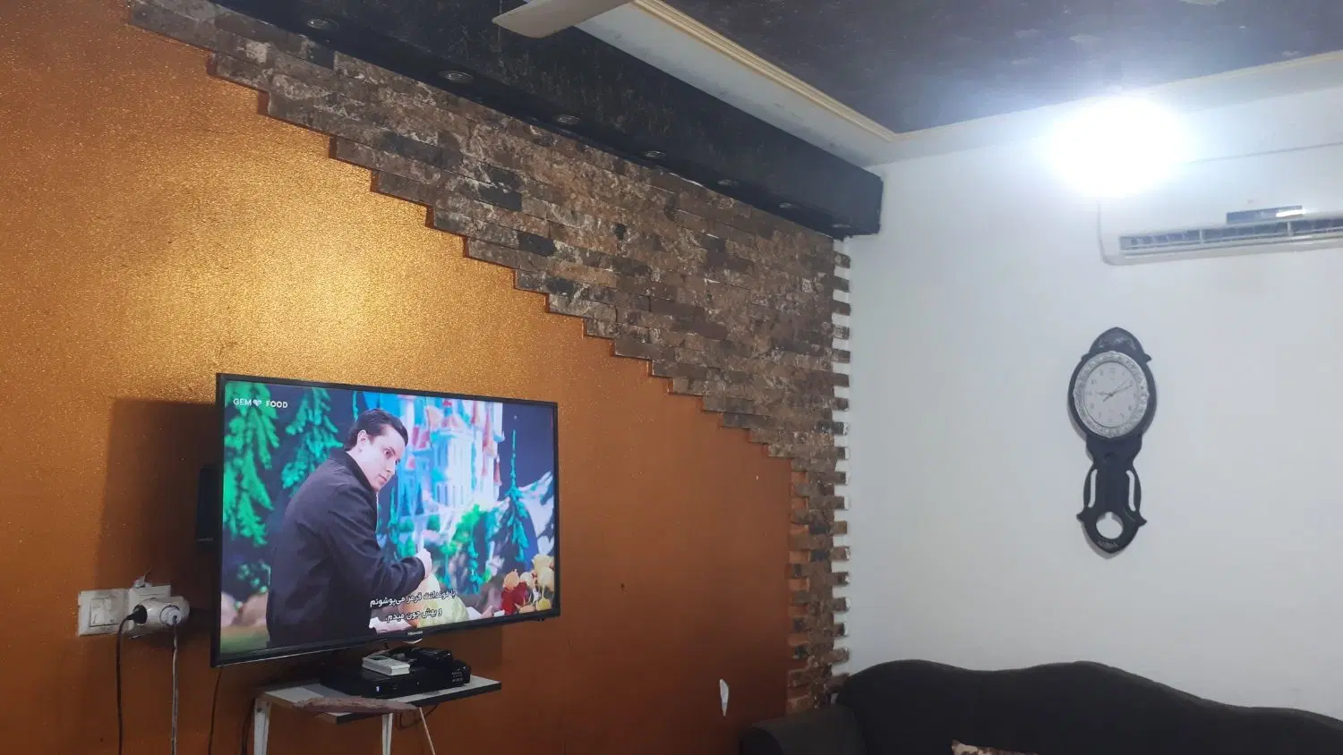 فروش واحد از چهار واحده