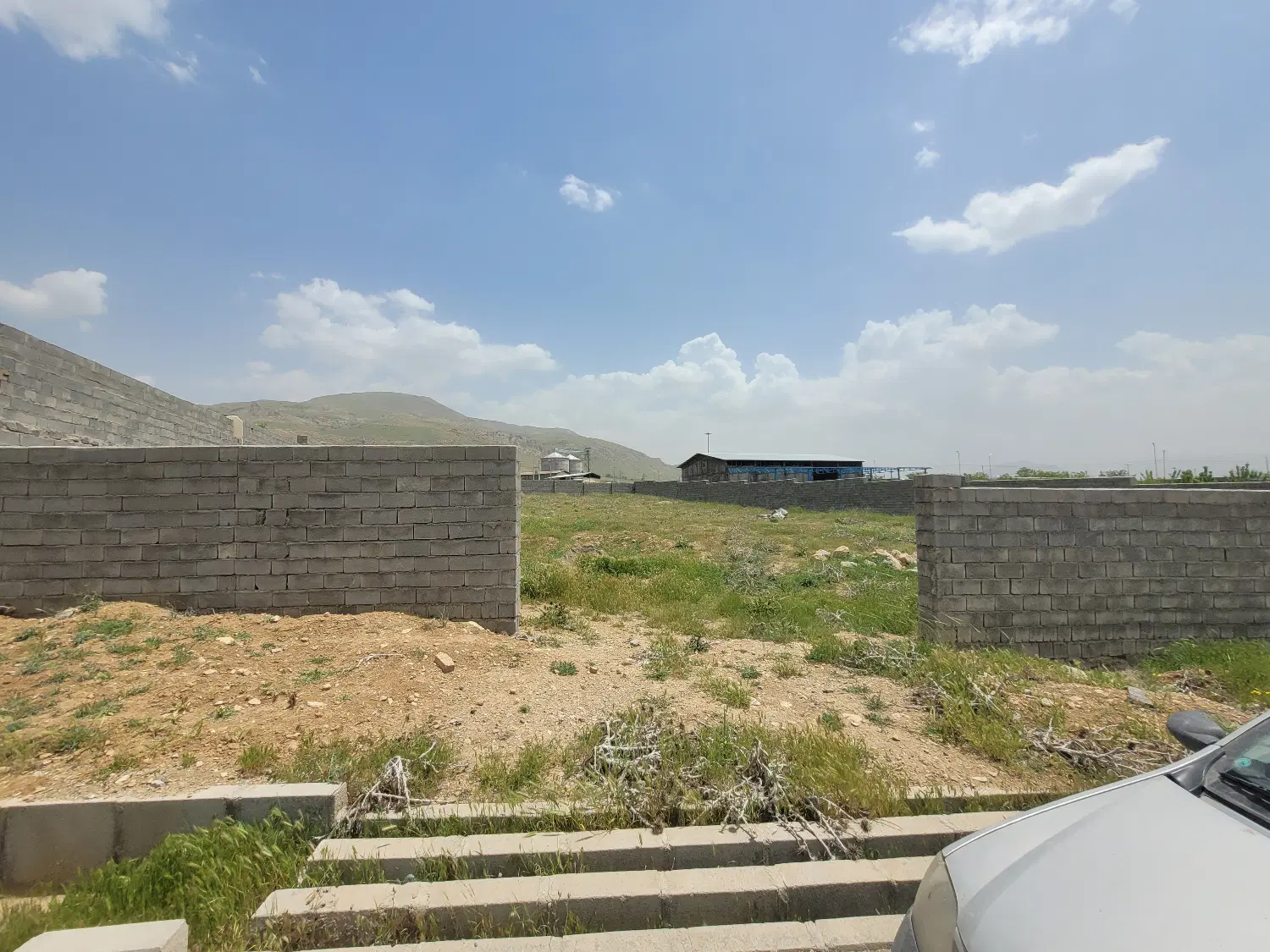 زمین صنعتی آب باریک