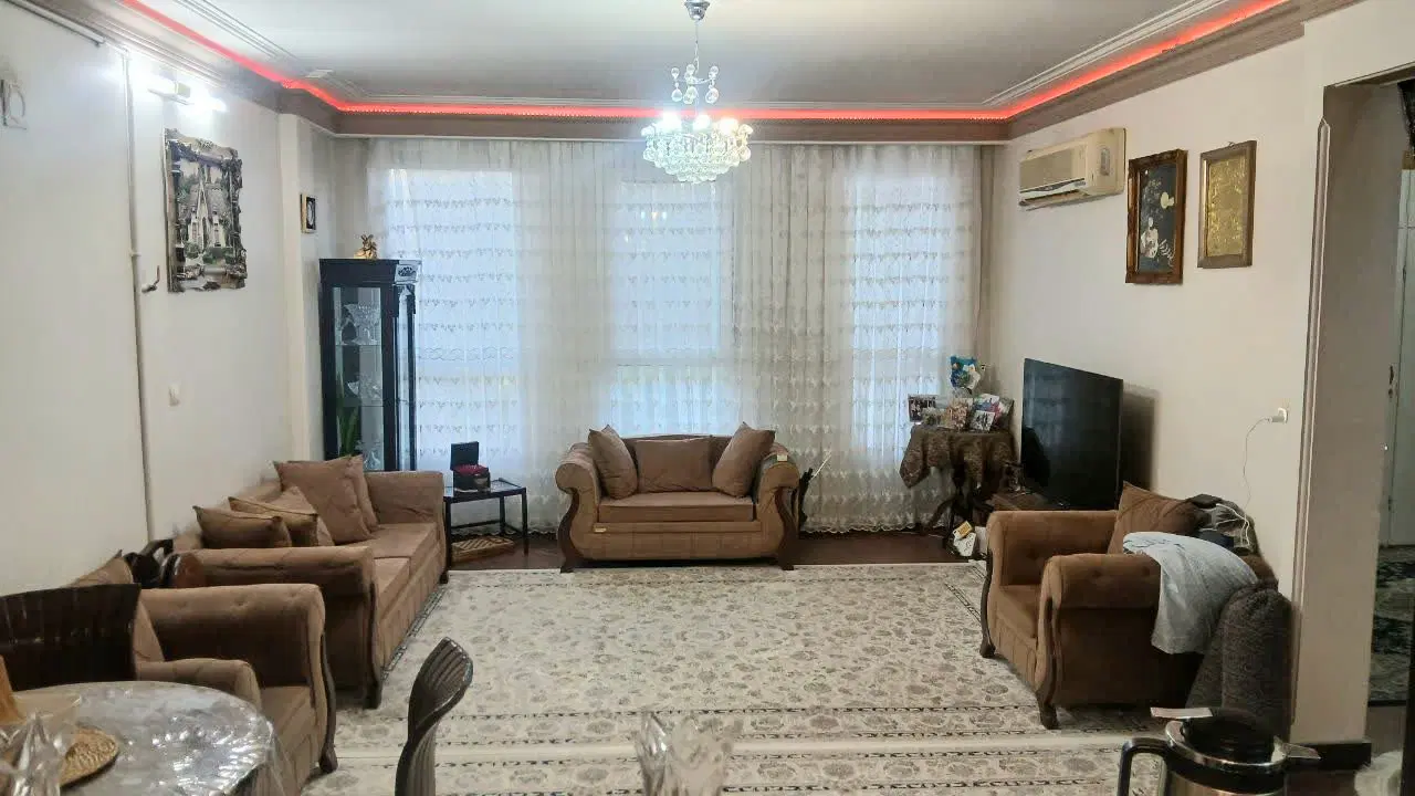واحد ۵۵ متری نقلی __تختی