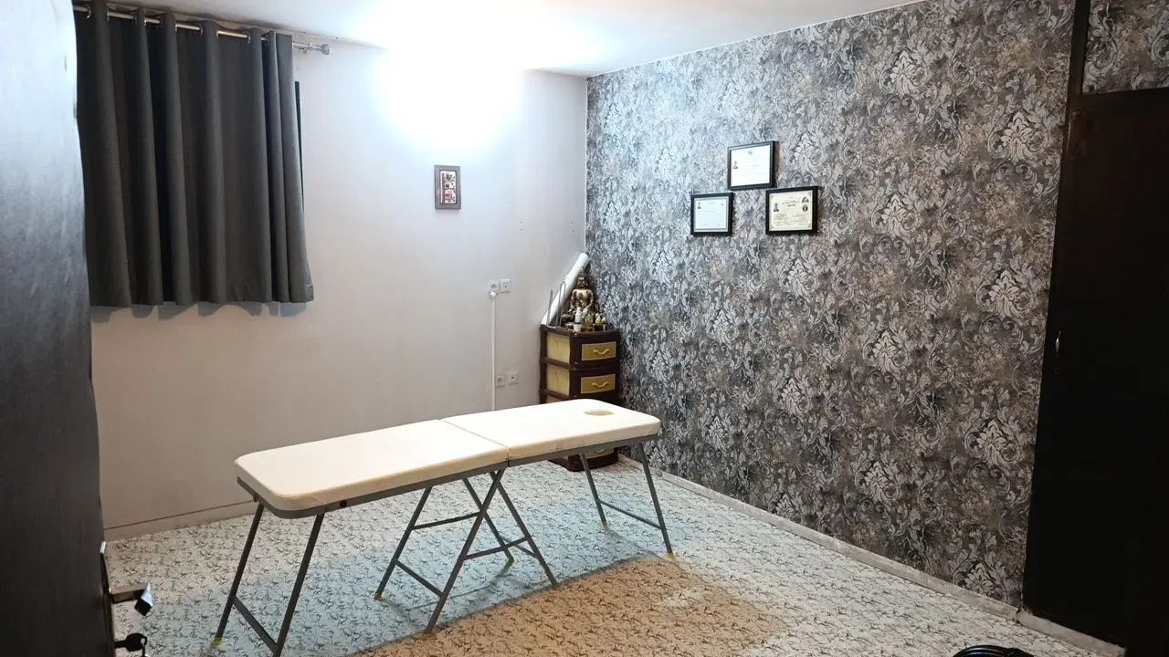 ۲۰۰ متر طبقه اول حمزه شمالی