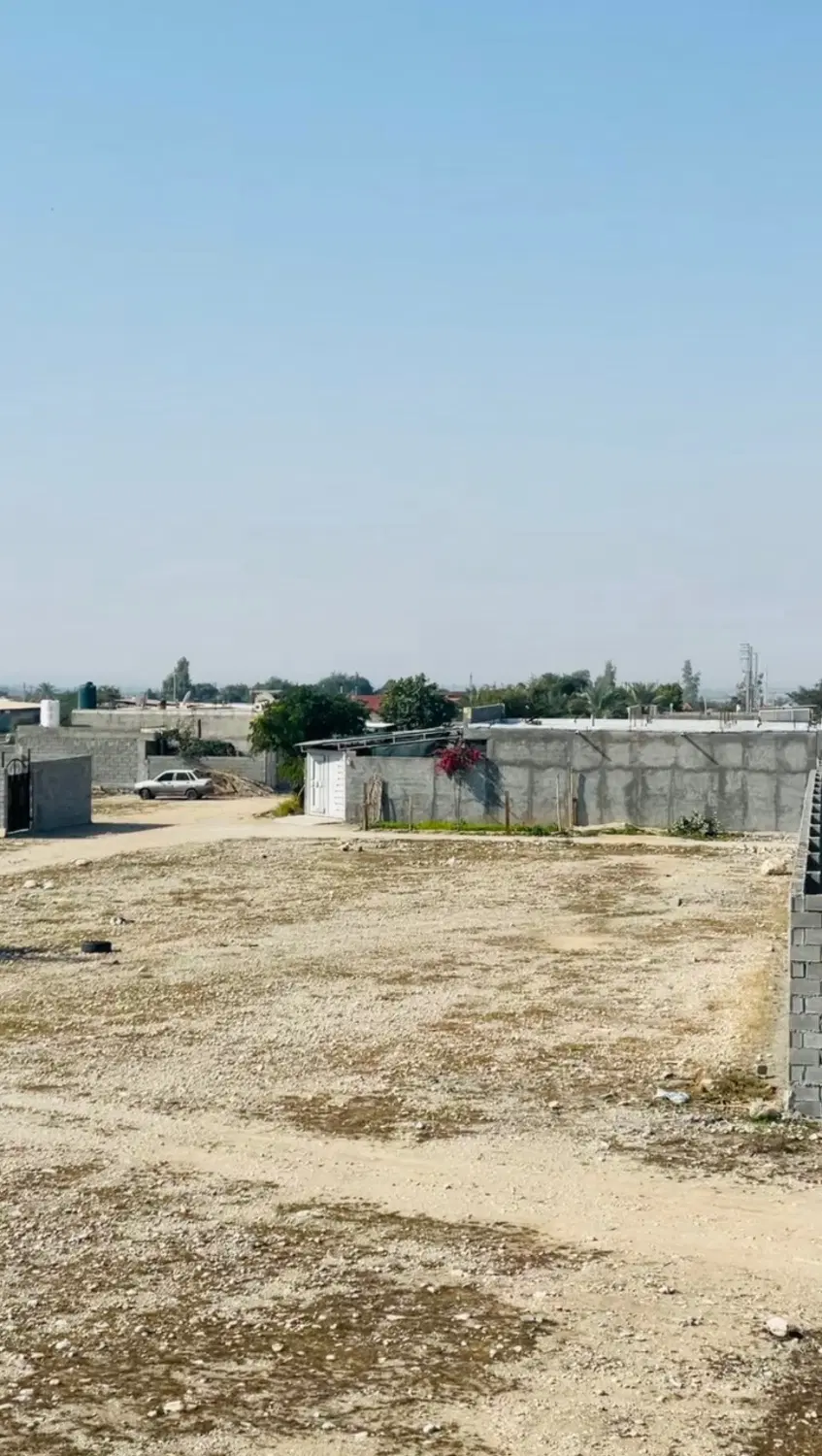 زمین ۲۰۰ متری ثبتی پایین متولی کنار منازل مسکونی