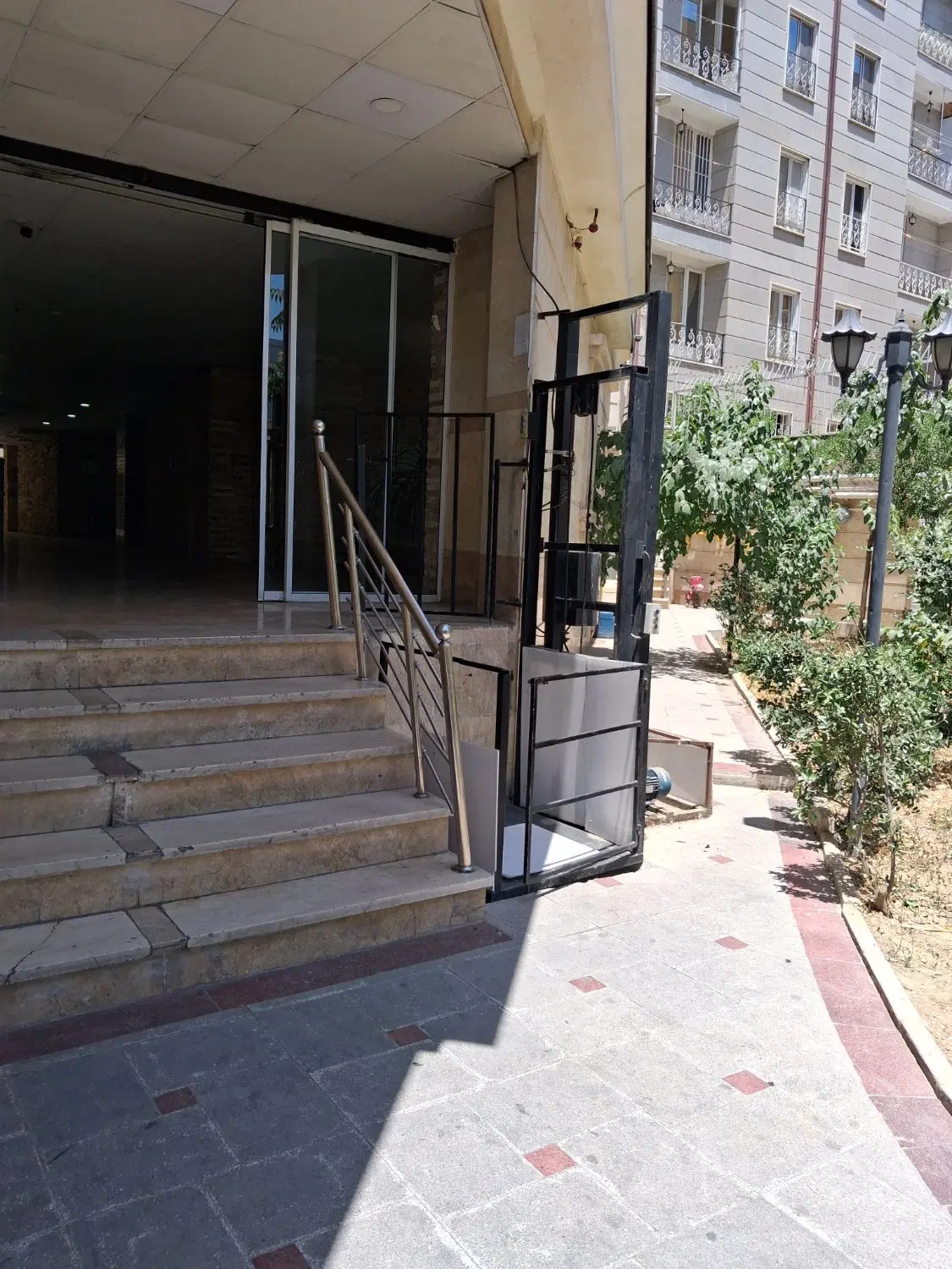۹۵ متر فول امکانات