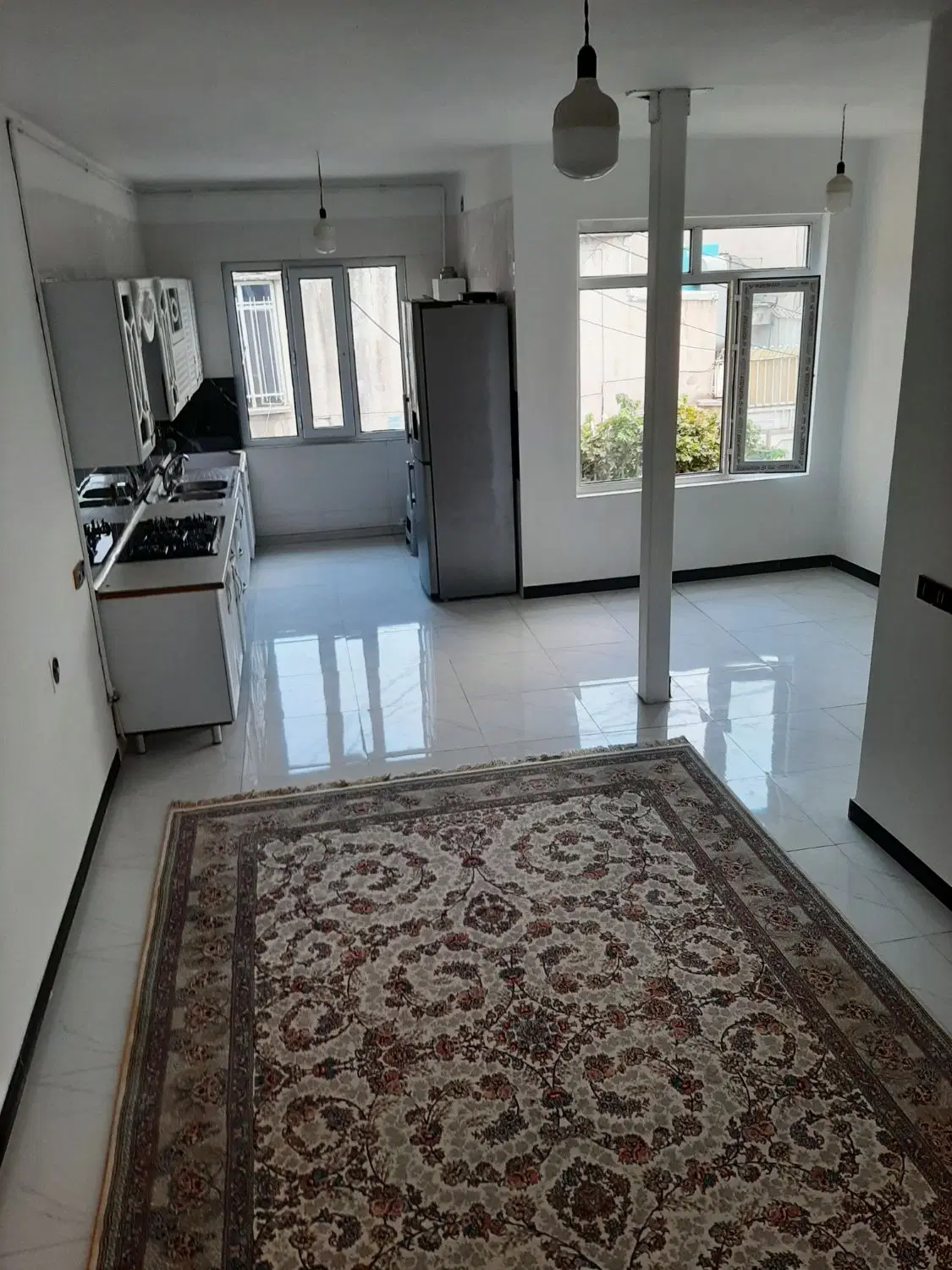 خانه فروش باریکه