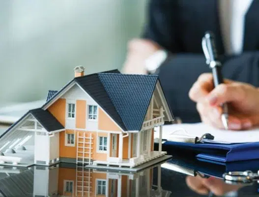 ۹۰ متر زیرزمین تجاری دار اول بلوار دانشگاه