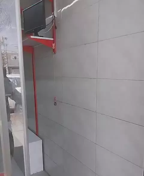 مغازه تجاری بر اتوبان