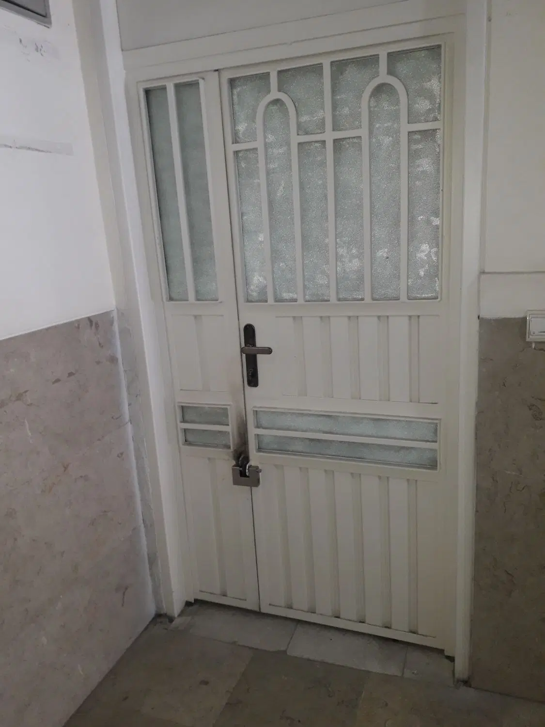 اجاره واحد در کوچه خان باباخان