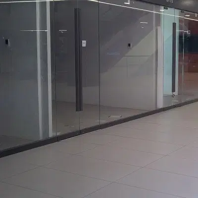 فروش سه مغازه در پاساژ نور