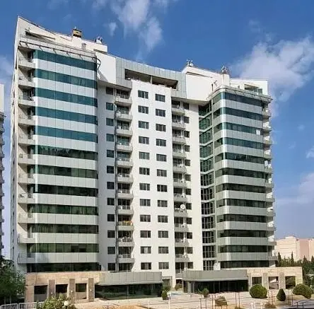 ۱۱۰ متر ۲ خواب_ قابل چیدمان_ لوکیشن خاص